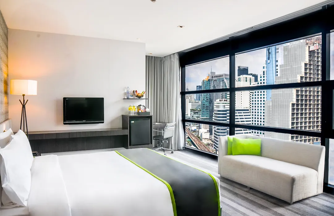Millennium Hilton Bangkok-1